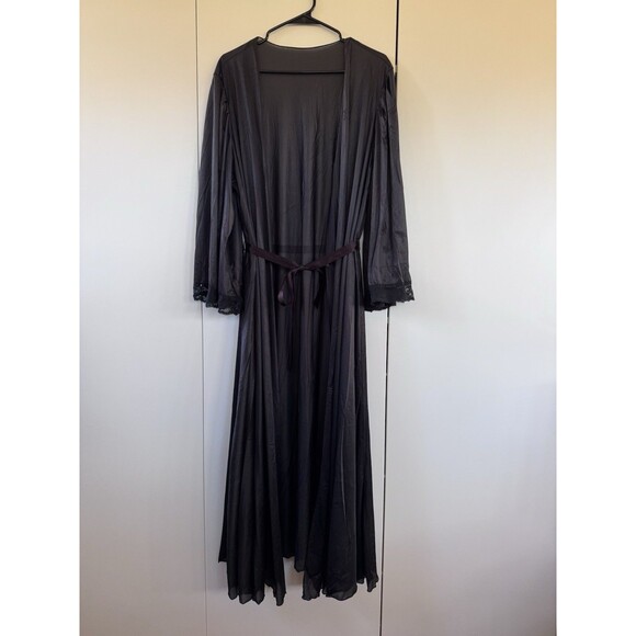 Vintage XL Gothic Black Sheer Silky Nylon Dressing Robe Lace Trim Kimono Sleeves - Picture 1 of 10